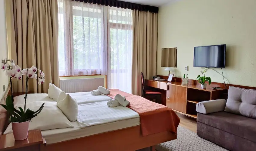 Apartman Hotel Bk, Bkfrd