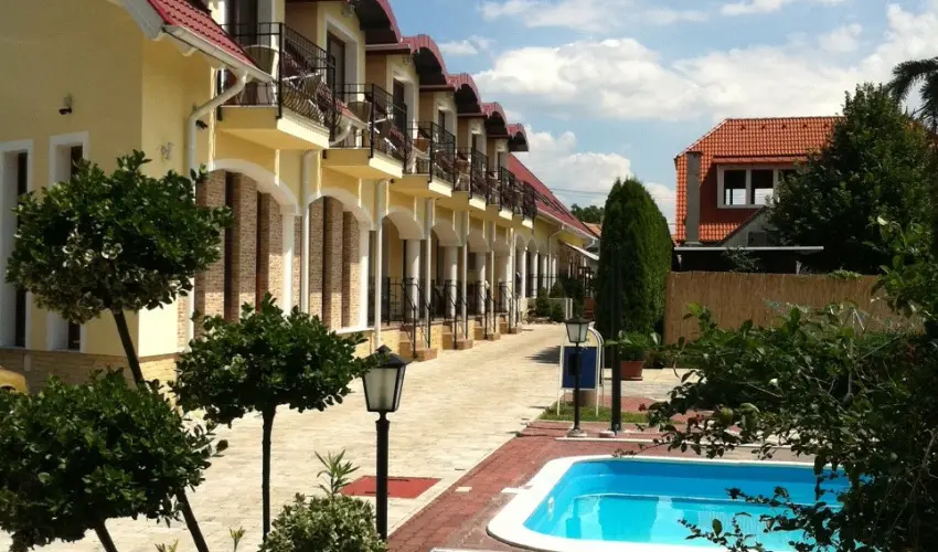 Bajor Panzi Aparthotel Bk, Bkfrd