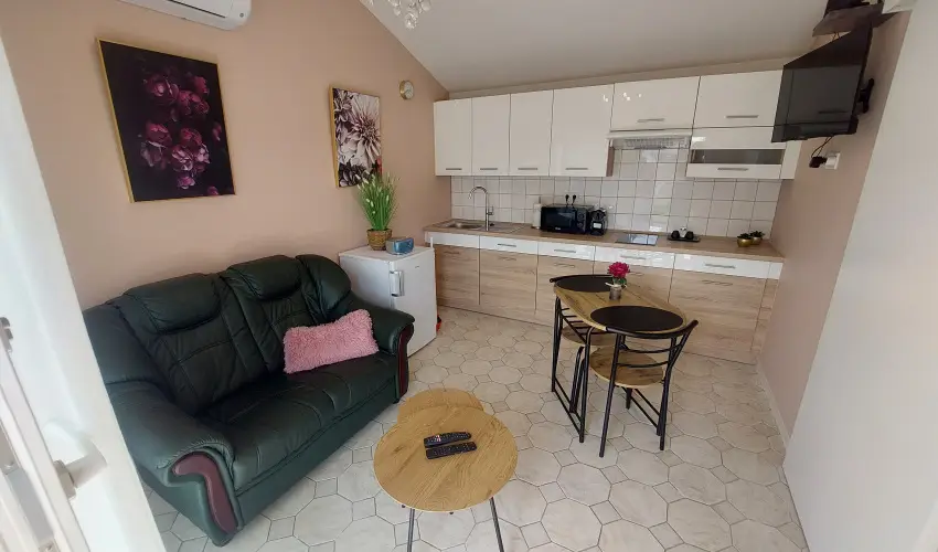 Bk City Apartments Bk, Bkfrd