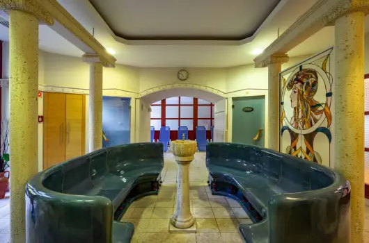 Ensana Thermal S�rv�r, S�rv�r