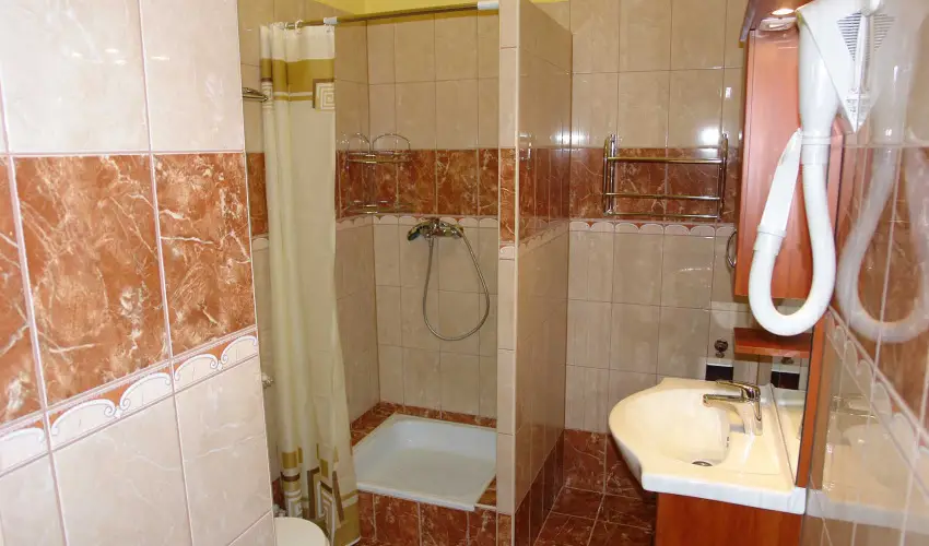HoldLux Apartmanok Srvr