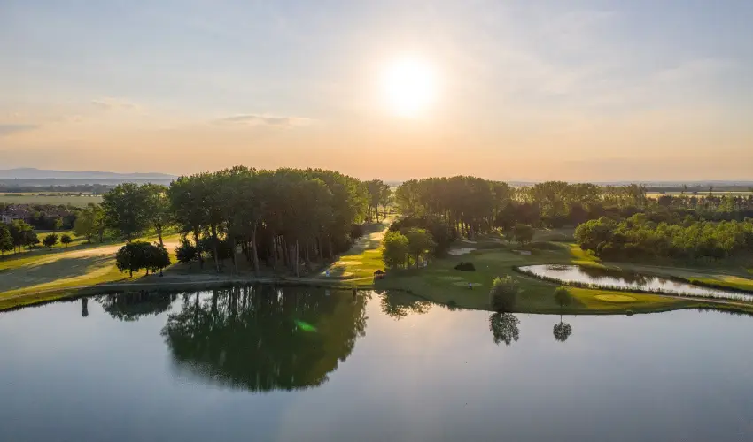 Greenfield Hotel Golf & Spa Bk, Bkfrd