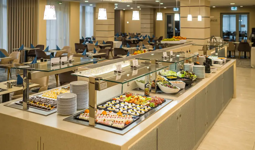 Greenfield Hotel Golf & Spa Bk, Bkfrd