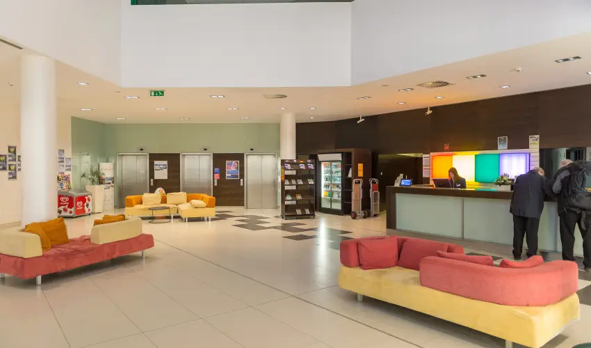 Park Inn by Radisson Srvr Resort & Spa Srvr