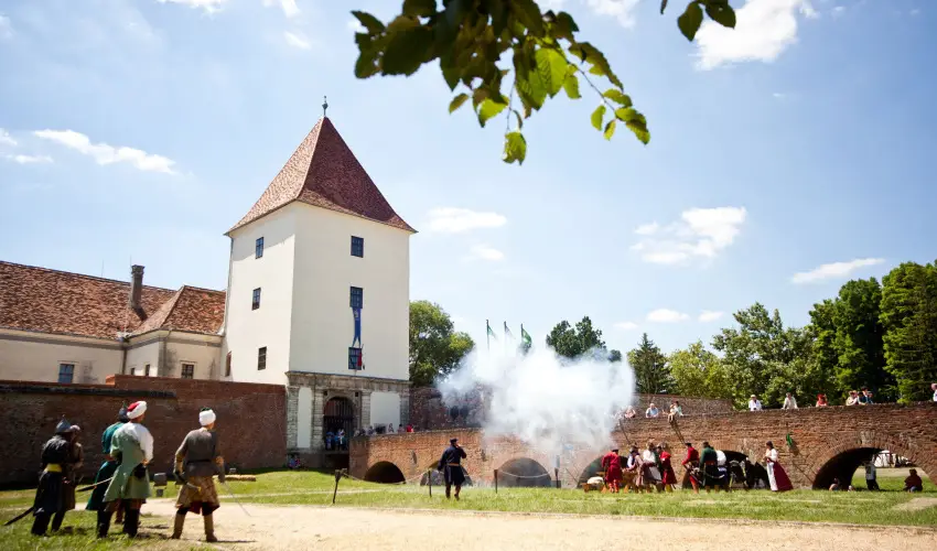 Park Inn by Radisson Srvr Resort & Spa Srvr