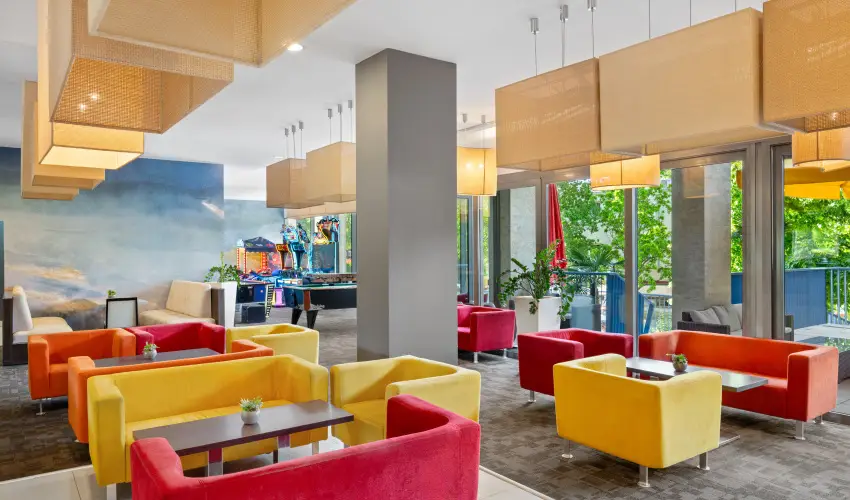 Park Inn by Radisson S�rv�r Resort & Spa S�rv�r