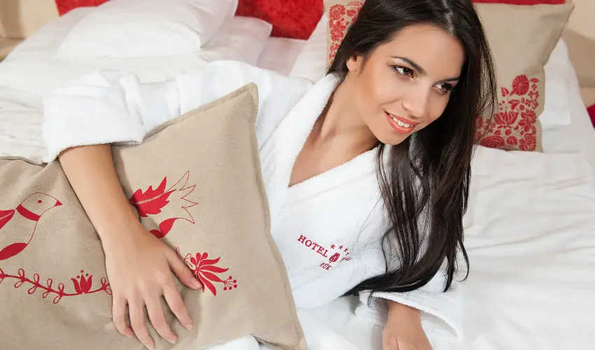 Hotel Piroska Bk, Bkfrd