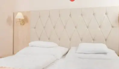 Hotel Piroska Bk, Bkfrd