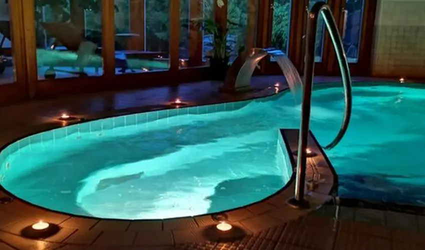 Hotel Piroska Bk, Bkfrd