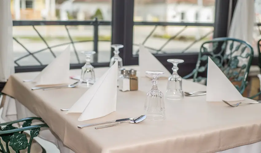 Hotel Piroska Bk, Bkfrd