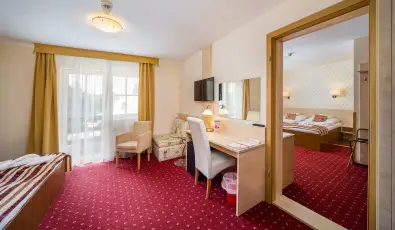 Hotel Piroska Bk, Bkfrd