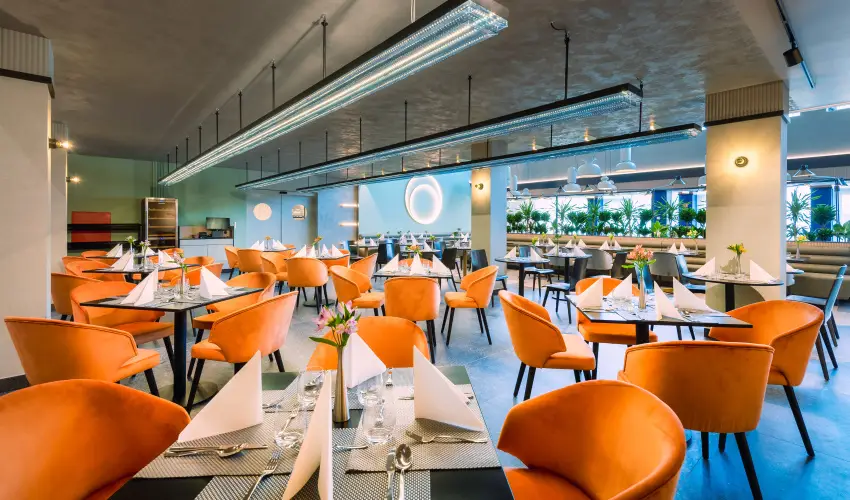 Hunguest Bk Bk, Bkfrd