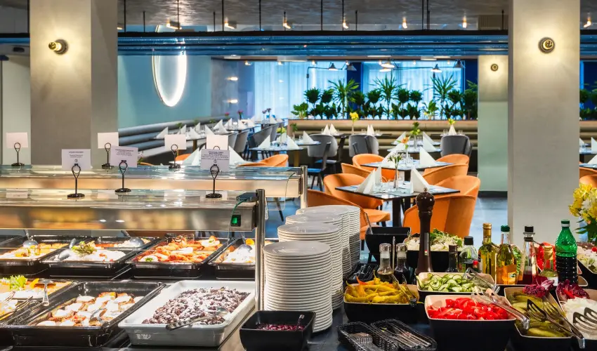 Hunguest Bk Bk, Bkfrd