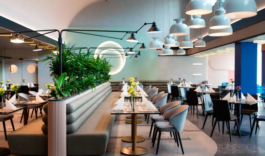 Hunguest Bk Bk, Bkfrd