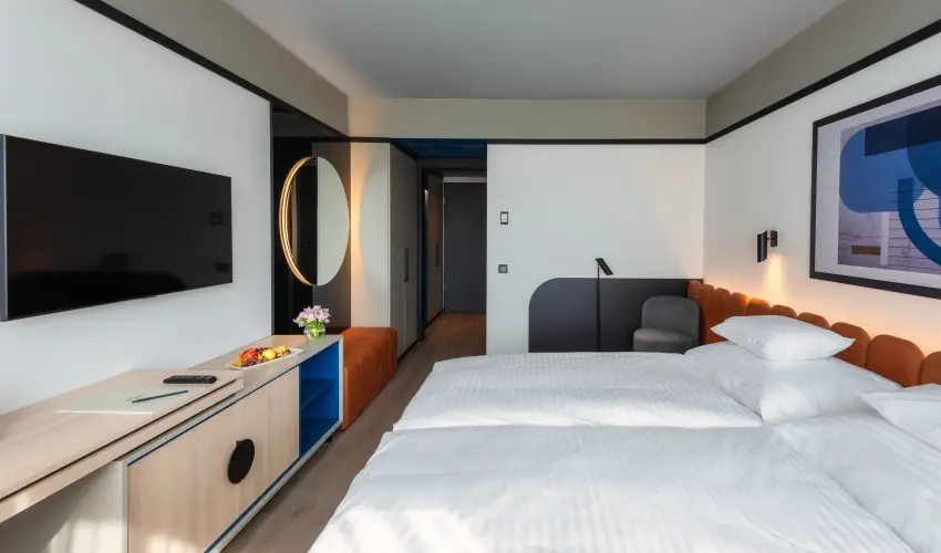 Hunguest Bk Bk, Bkfrd