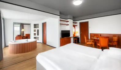 Hunguest Bk Bk, Bkfrd