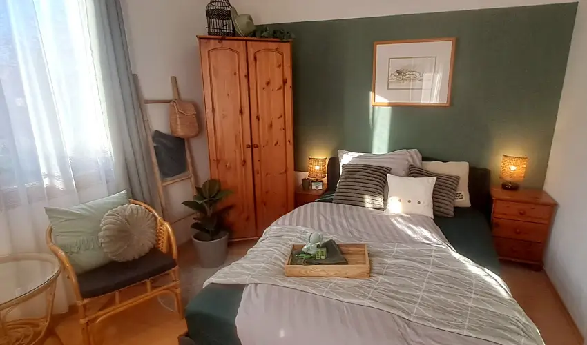 K�szeghegyalja Vend�gh�z Horv�tzsid�ny