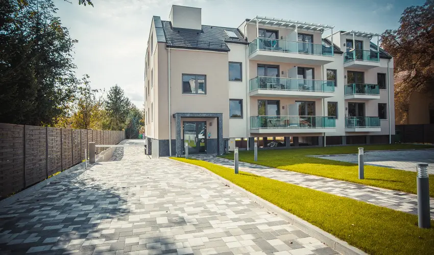 Onyx Luxury Srvr Srvr