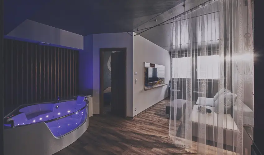 Onyx Luxury Srvr Srvr