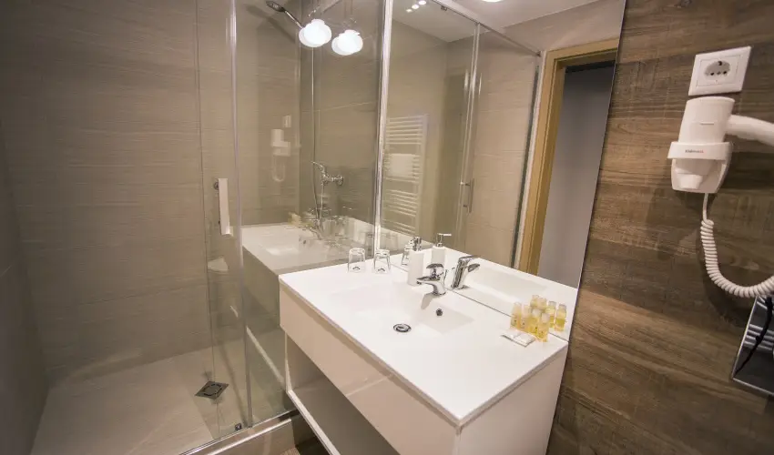 Onyx Luxury Srvr Srvr